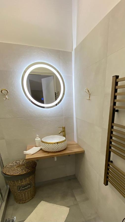 Patras Golden Suite Exterior foto
