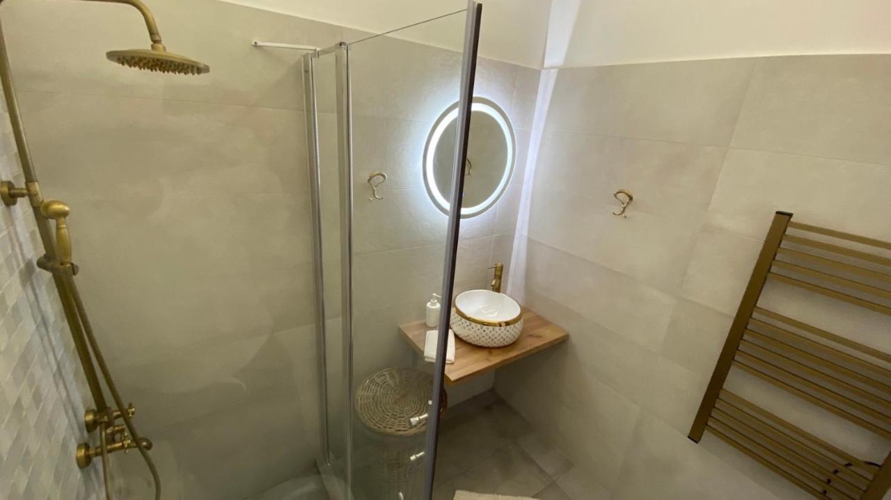 Patras Golden Suite Exterior foto