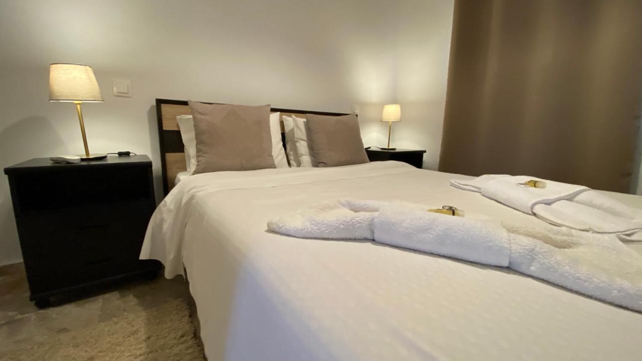 Patras Golden Suite Exterior foto