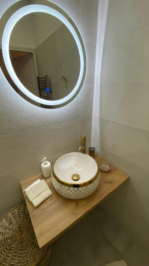 Patras Golden Suite Exterior foto